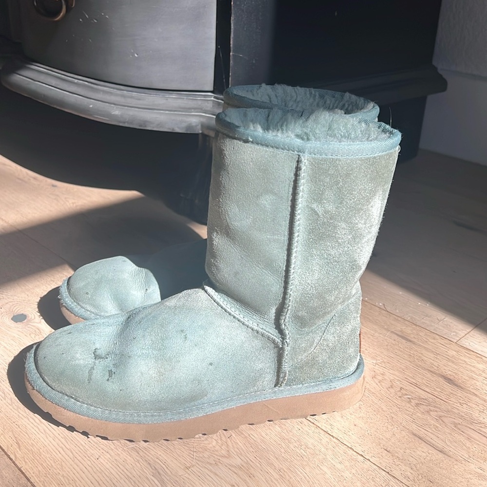Ugg Classic II Short Boots in Sea Green - Picture 3 of 9